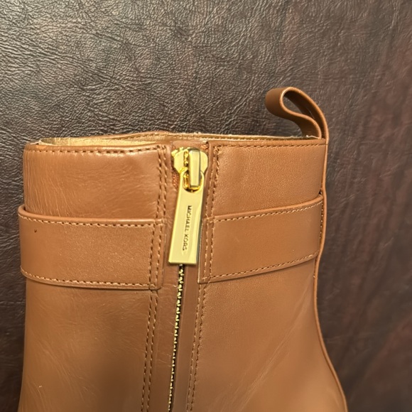 Michael Kors Parker Platform Bootie - Picture 15 of 16